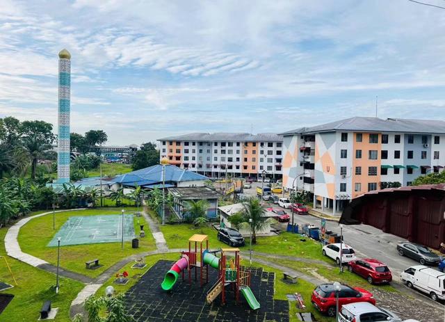 Sri Lanang 1