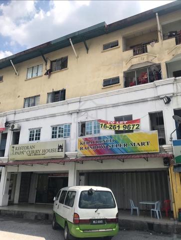 BANDAR SUNWAY  Strategically Located Shop for Rent with Heavy Traffic 1