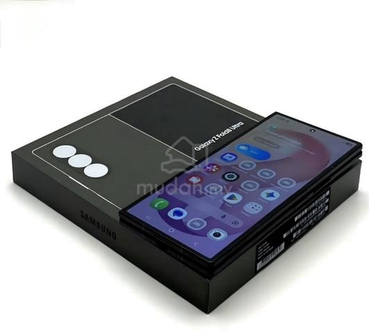 Samsung galaxy z fold 8 ultra 256gb Samsung care+ - photo 2 of 2