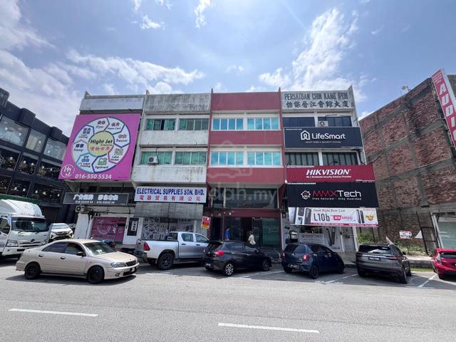 Jalan Pasir Puteh Triple Storey Shoployt Facing Mainroad For Rent Ipoh 1