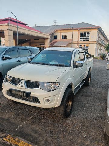 2012 Mitsubishi TRITON 2.5 VGT (A) - 2