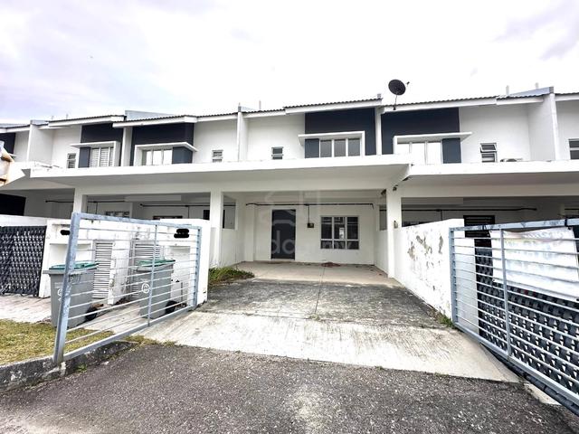 Double Storey Terrace Taman Iringan Bayu Pastura, Seremban 1