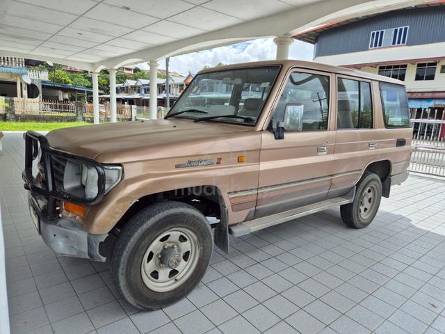 1995 Toyota LANDCRUISER 3.0 II LJ79RV (A) - 1