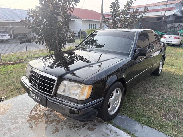 1995 Mercedes Benz 220E 2.2 W124 (A) - 2