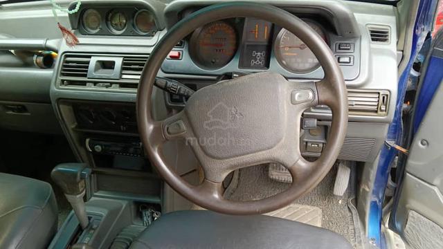 1995 Mitsubishi PAJERO 2.8 (A) - 4