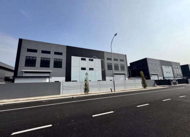 Brand new 3sty Semi-D Factory Kapar 1