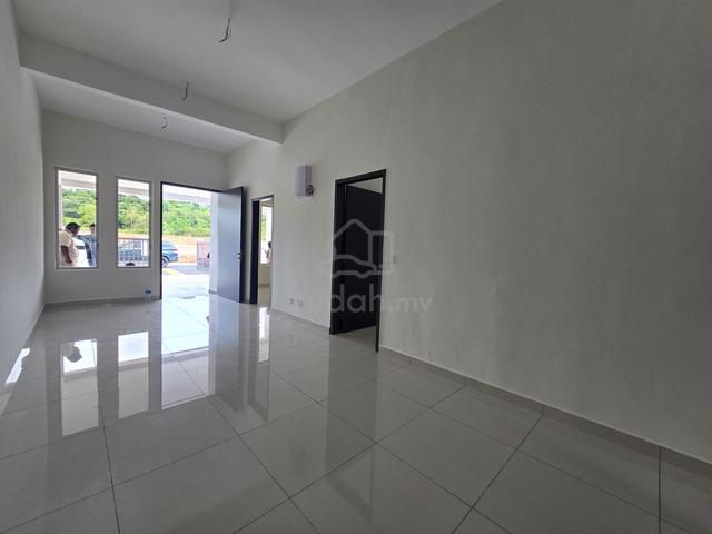 Rumah teres berdekatan Southville city, Dengkil 1