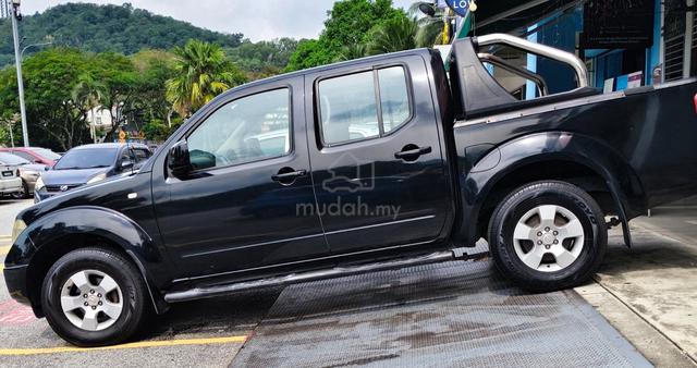 2010 Nissan NAVARA 2.5 CALIBRE (A) - 1