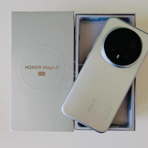 Honor Magic 8 Pro 12/512GB Full Set Sky Cyan LIKE - Mobile Phones