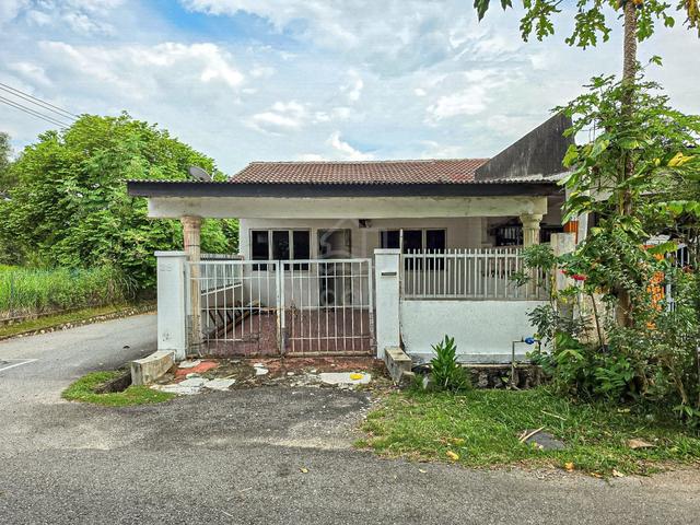 End Lot Semenyih – Freehold   Fully Renovated! 1