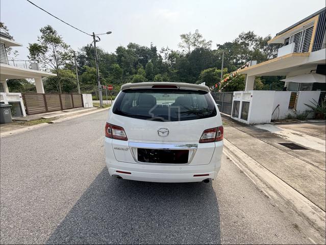 2011 Mazda 8 2.3 (A) sunroof and power doors - 4