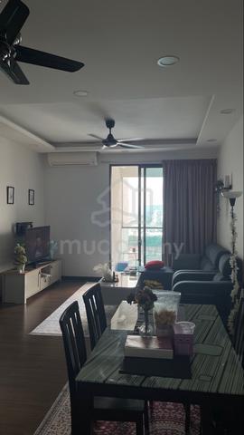 Middle room to rent 1