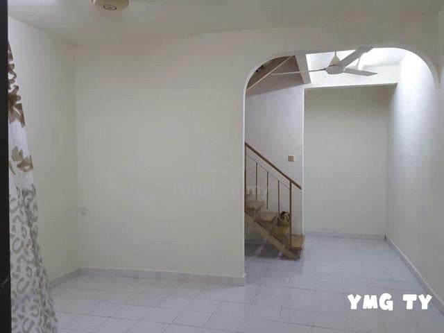 [100% FULL LOAN] HOT SALES!! 2.5 Storey Terrace House Port Klang 1