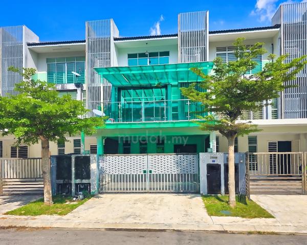 [ FULLY FURNISHED, FREEHOLD ] 3 Sty Terrace Bangi Avenue Bangi 1