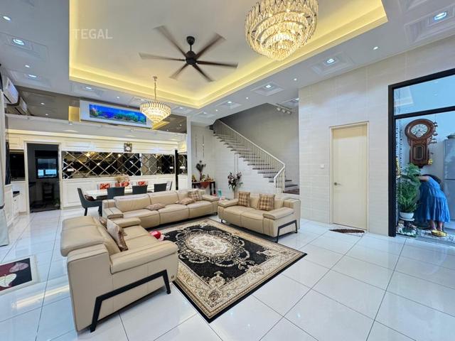 Broadleaf Kota Kemuning 3 Storey Semi D Furnished Renovated 1