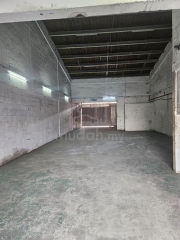 Kajang Utama 1.5 Storey Terrace Factory 1