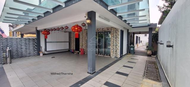 MASSIVE 35' x 100'! 3-STOREY FULLY RENOVATED HOME @ SAUJANA SURIA 1