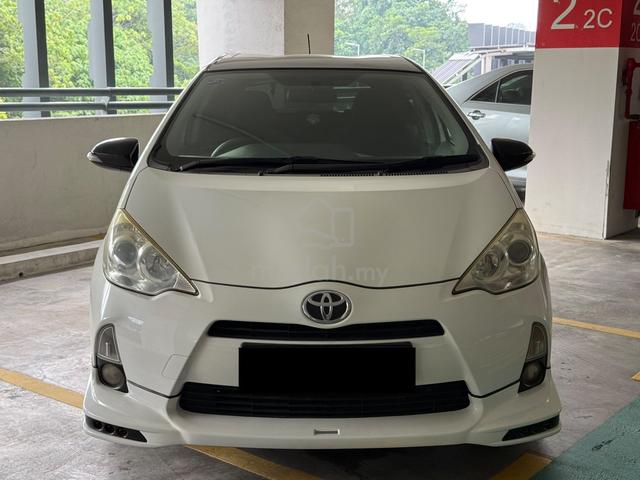 2014 Toyota PRIUS C 1.5 TRD SPORTIVO - NEWBATT - 2