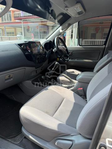 2010 Toyota HILUX 2.5 G MY05 KUN25R FACELIFT (M) - 5