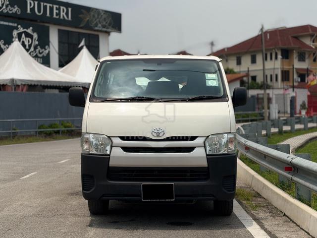 2015 RESTORED CONDITION Toyota HIACE 2.5 KDH200(M) - 2