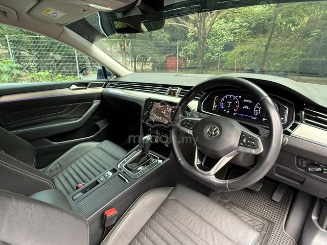 Volkswagen PASSAT B8 2.0 TSI ELEGANCE *TIPTOP COND - 4