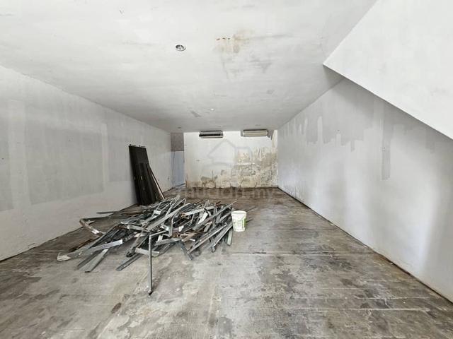 4 Storey Shoplot, JLN PENDING 3