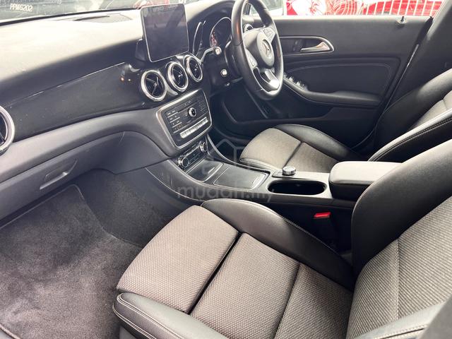 2018 Mercedes Benz CLA180 1.6 AMG(A)*SUPER TIP TOP - 4