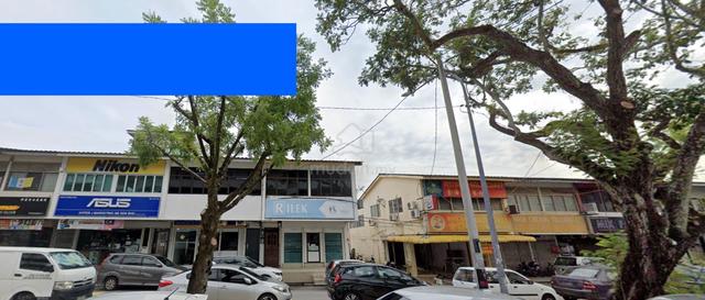 Shop-lot 4,200sf Big Land Ample Parking Spaces for SALE at Greenlane 1
