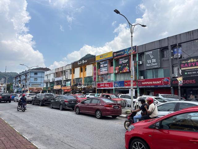 FREEHOLD 3 Sty Shoplot Taman Sri Gombak Batu caves 1