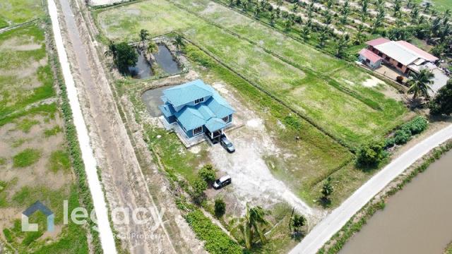 Banglo 2 Tingkat dengan Tanah 0.62 Ekar Di Semanggol Untuk Dijual 1
