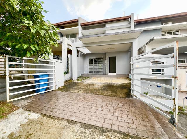 Double storey seksyen u17 shah alam 1