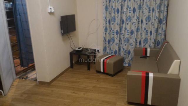 Bandar Putra Permai Shoplot, LRT Putra Permai Single Room Male Only 1