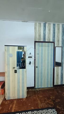 Bilik Bujang Kosong 1