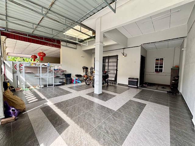 Taman Rona Nearby UTHM Parit Raja Renovated Unit [ Non-Bumi Lot ] 1