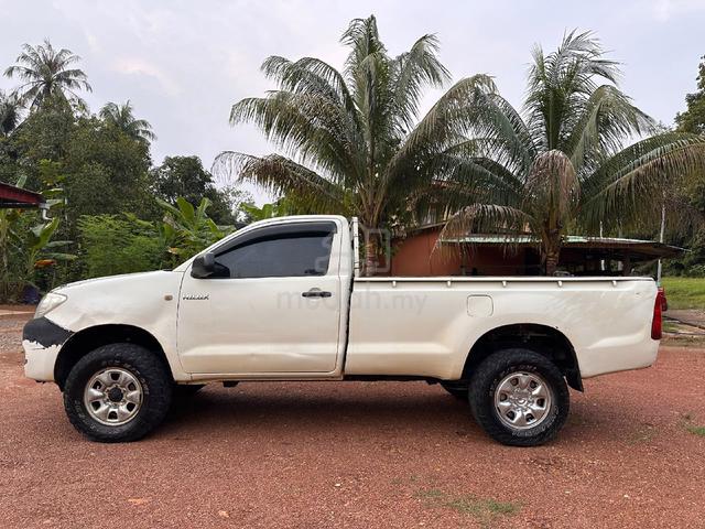 2010 Toyota HILUX SINGLE CAB 2.5 (M) - 5