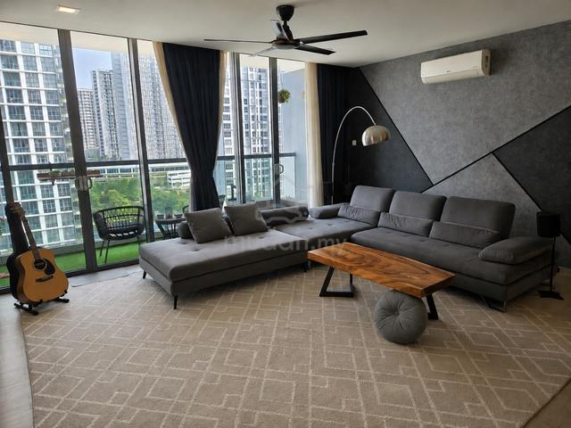 LakeFront Residence 1