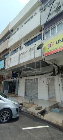 Facing Main Road, Kuantan Town - 3 Stories Shop Lot For Rent 1