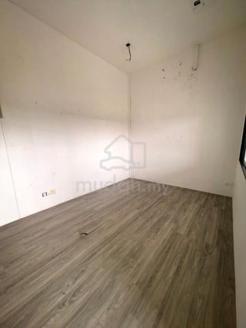 Eco Business Park 2  1.5 Storey Corner Cluster Factory  For Rent 1