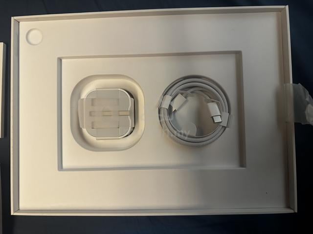 Ipad A16 - photo 4 of 6