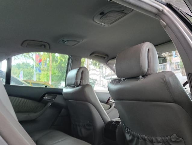 Mercedes Benz S280 (CKD)1 owner best in Malaysia 1 - 4