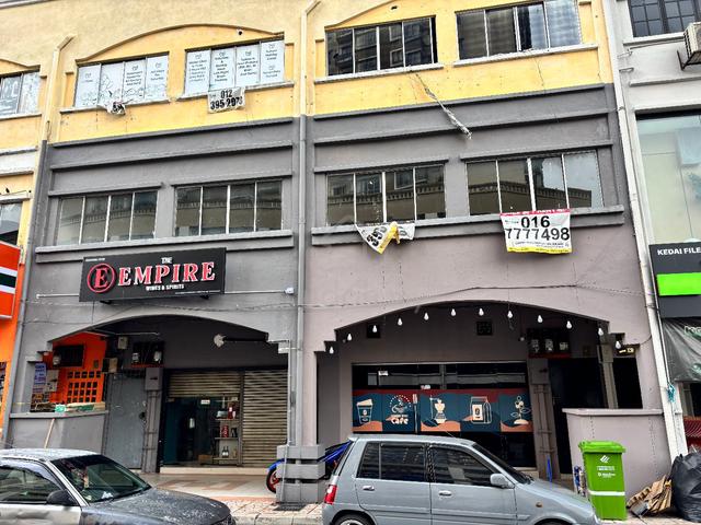 FOR RENT: Adjoining 3-Storey Shop Lots – Taman Castlefield, Sg Besi 1