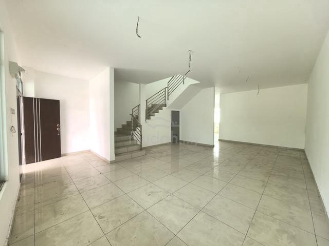 Taman Desa Sri Impian, Pontian, Double Storey, Original unit 1