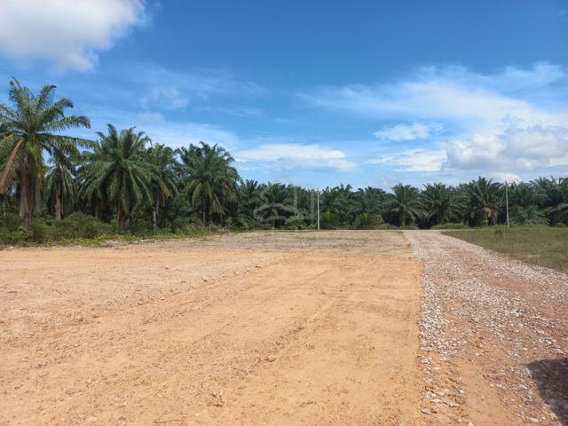 Tanah lot geran individu bukit cerakah(berdekatan bandar puncak alam) 1