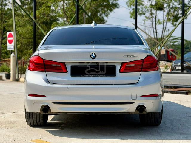 {2018}BMW 530e 2.0 SPORT (A) G30 Car King Fu/Loan - 3