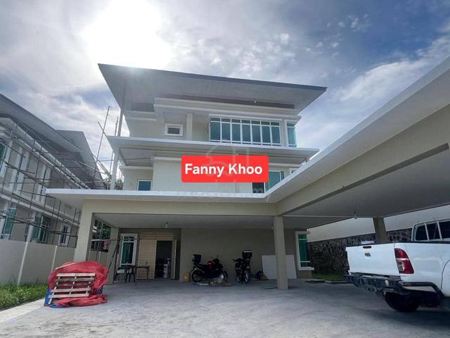 Iramanis Bungalow house | With lift | Damai | Lintas 1