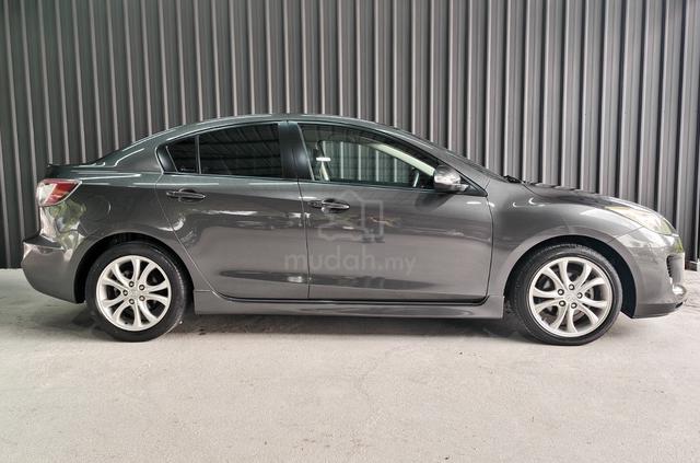 Mazda 3 2.0 SPORT (A) SEDAN FACELIFT PUSH START - 3