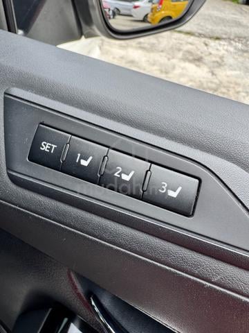 Toyota Vellfire 2.5 Modellista Black Interior - 5