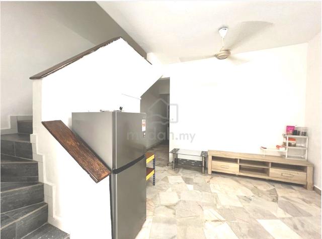 RENT 4Bed2bath AUTO GATE Taman Sri Yacoob Bukit indah Nusa Bestari JB 1