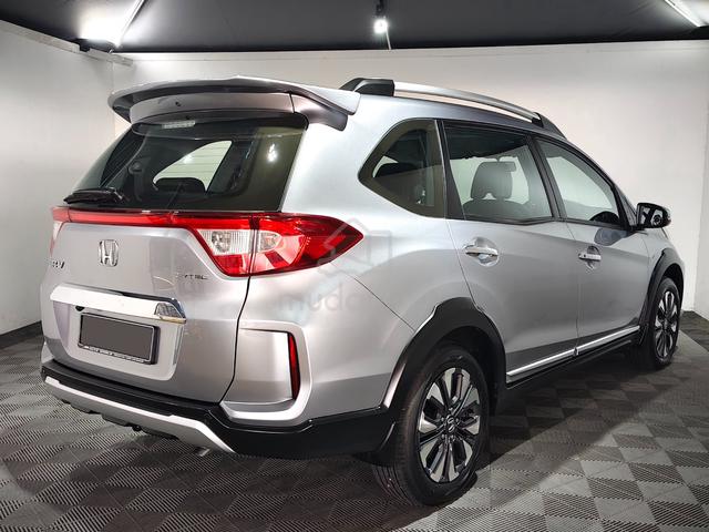 2020 Honda BR-V 1.5 V F/Service Facelift Like New - 2