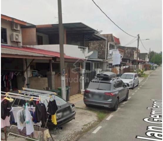 Pekan Nanas Taman Utama Jalan Utama L.Cost Double Storey Terrace House 1